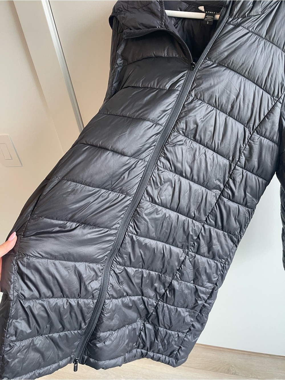 Athleta Aire Puffer Parka Black Jacket - Picture 2 of 8